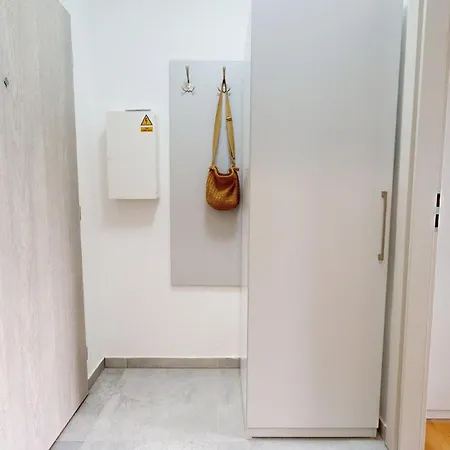 Apartment Topolova 1146